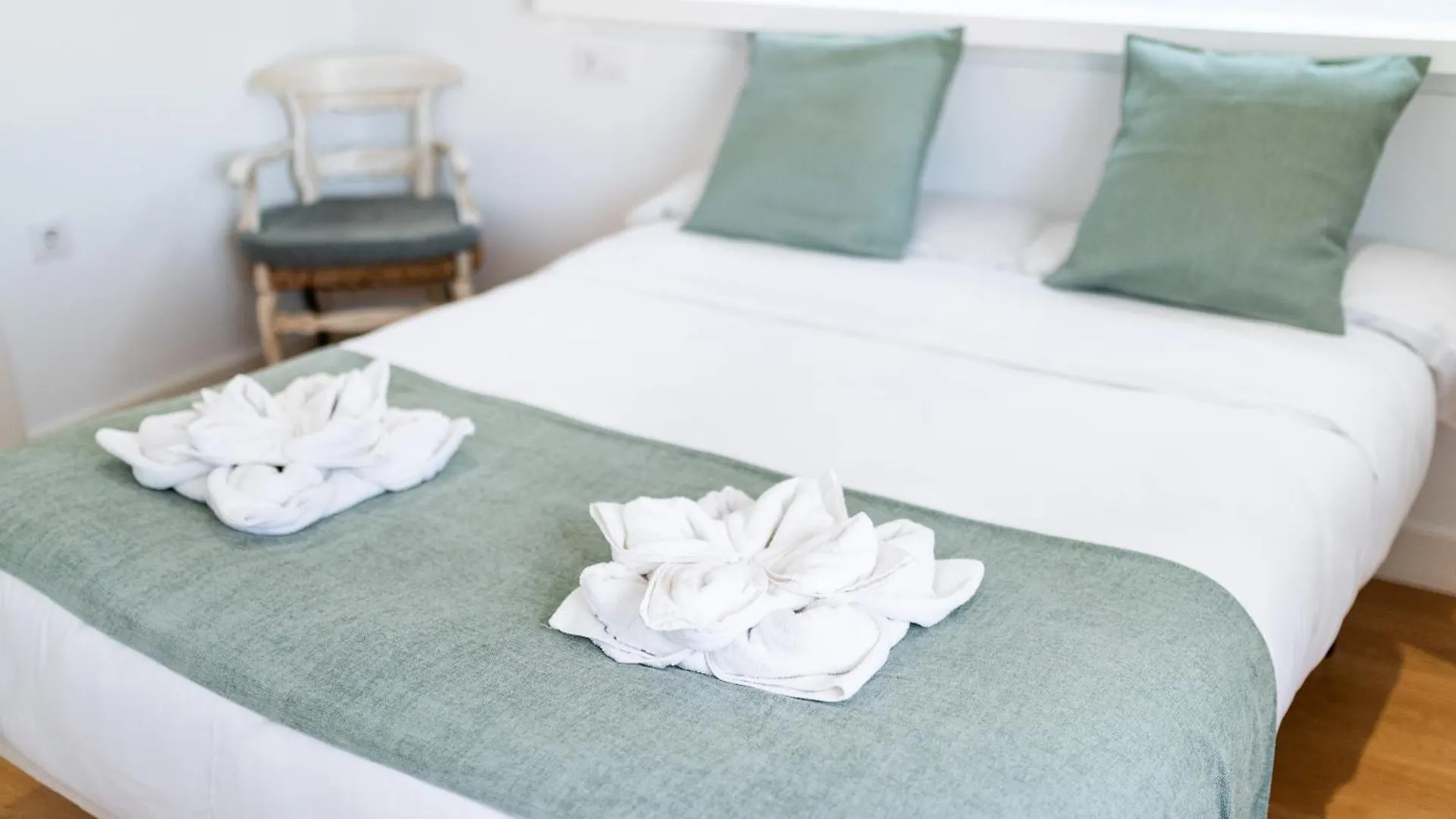 Tuguest Neptuno Apartment Granada