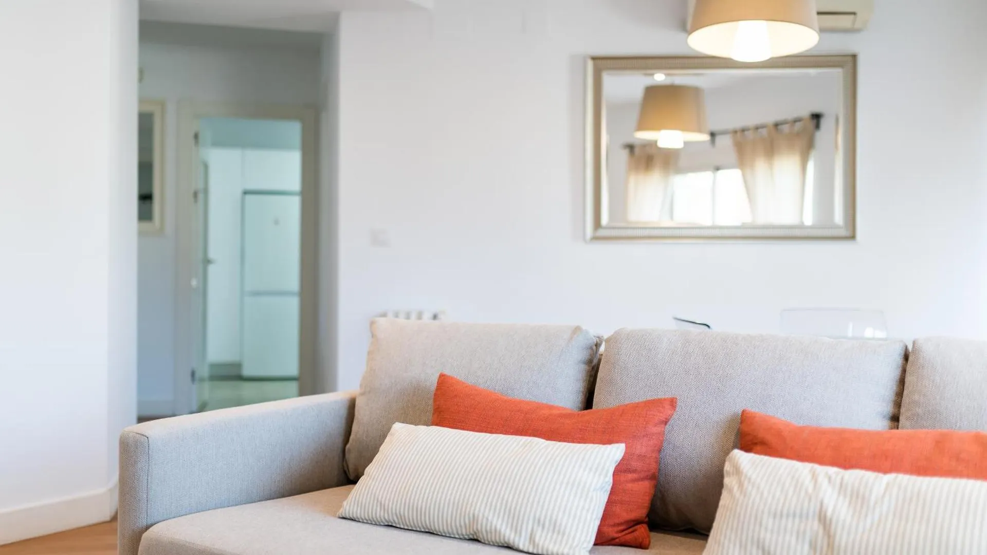 Tuguest Neptuno Apartment Granada