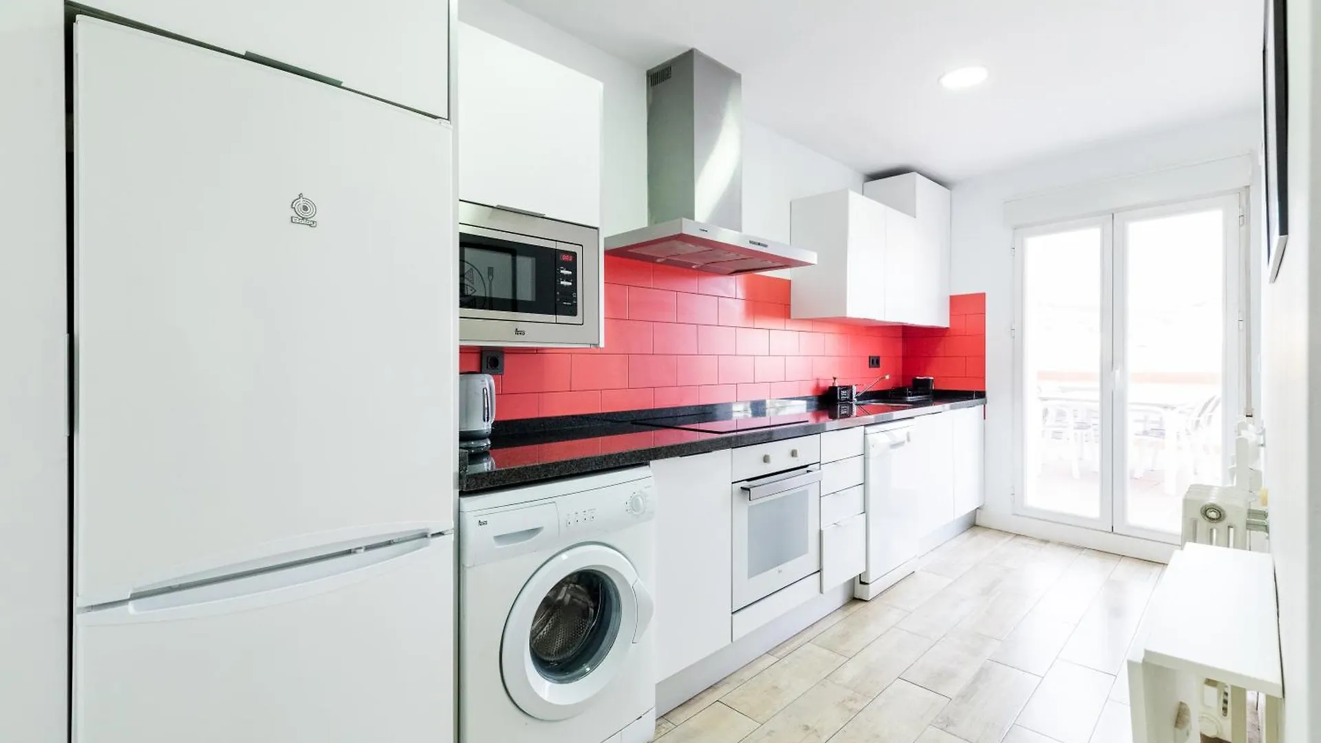Tuguest Neptuno Apartment Granada Spain