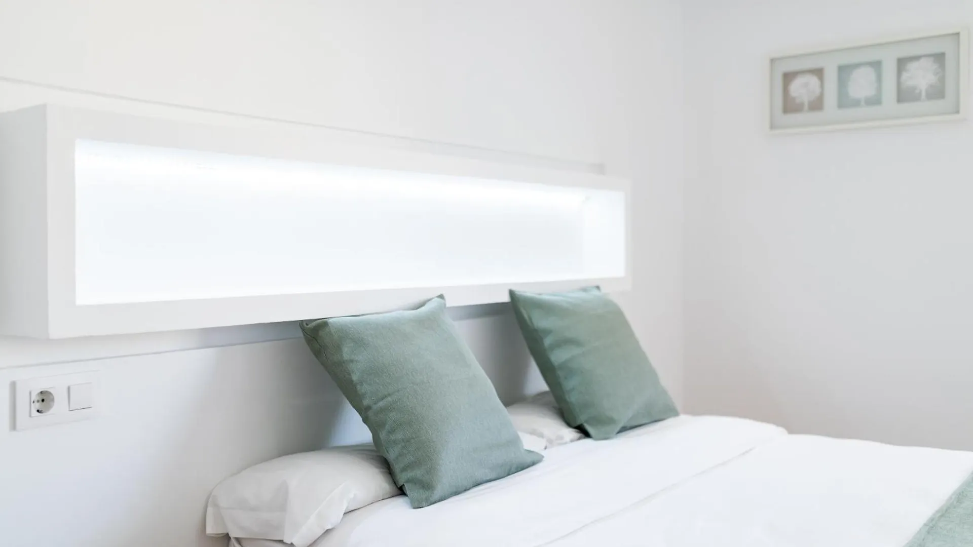 Tuguest Neptuno Apartment Granada 0*,  Spain